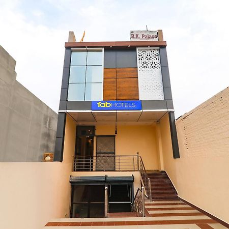 Fabhotel Rk Palace Ayodhya Luaran gambar