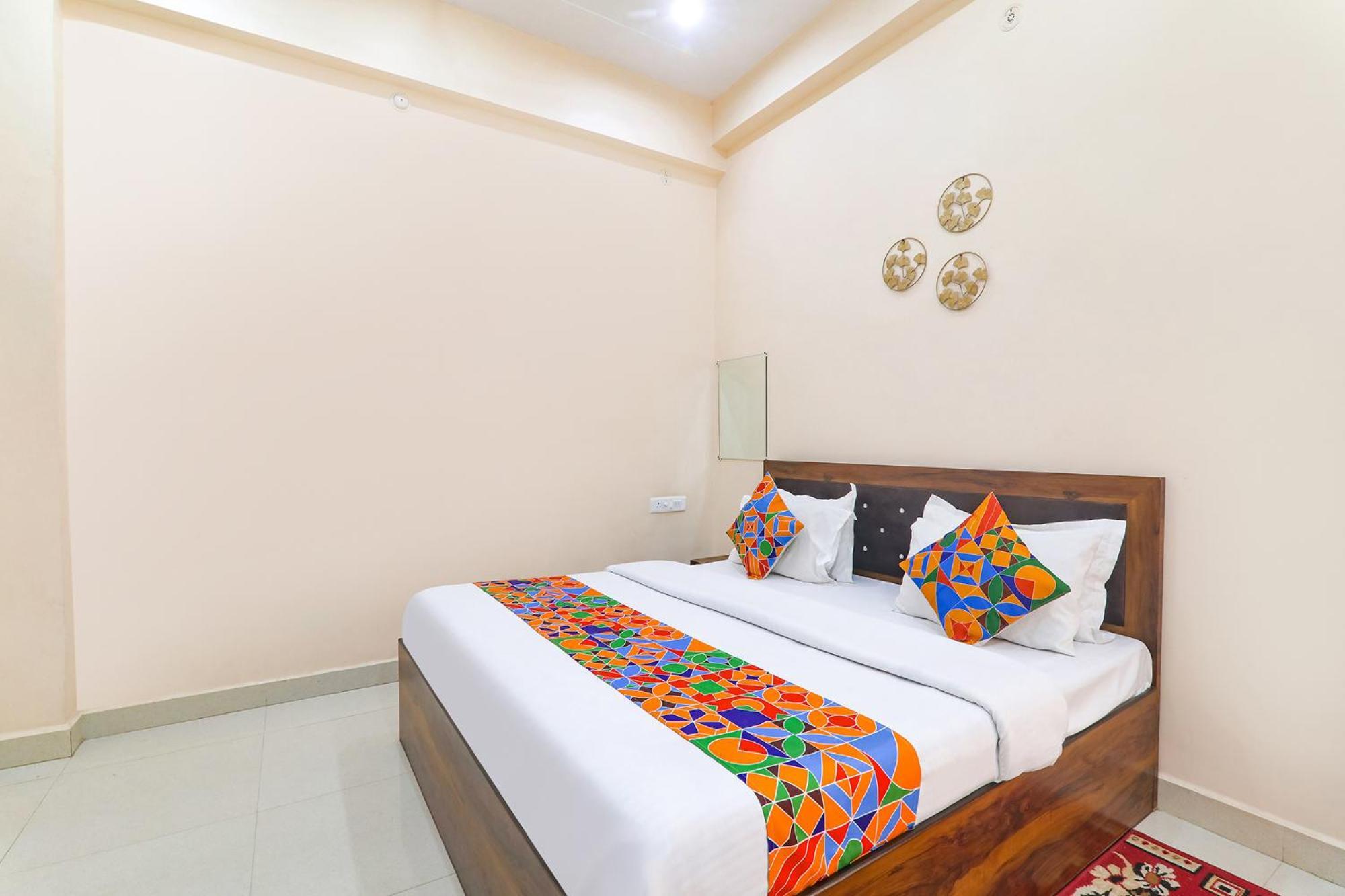 Fabhotel Rk Palace Ayodhya Luaran gambar